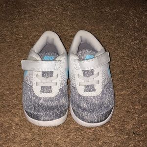 Nike kids shoes size 10c